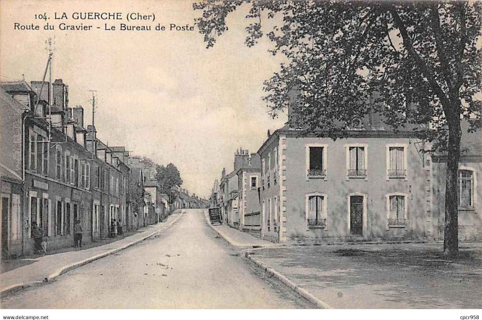 18 - LA GUERCHE - SAN51449 - Route Du Gravier - Le Bureau De Poste - La Guerche Sur L'Aubois