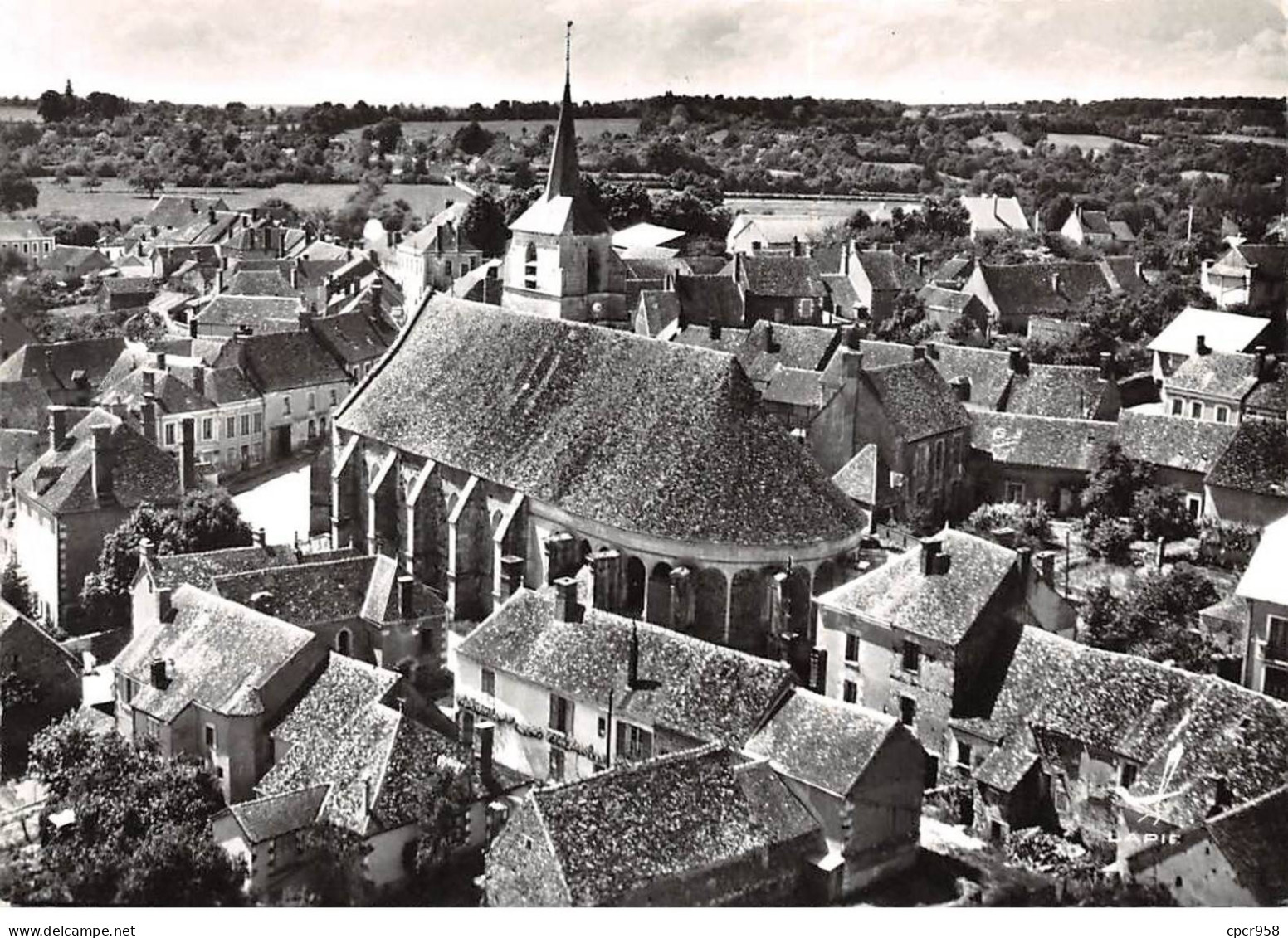 89 . N°sac11211 . TREIGNY . Quartier De L'église N°1 . En Avion Au Dessus De . Cpsm 10X15 Cm . LAPIE - Treigny