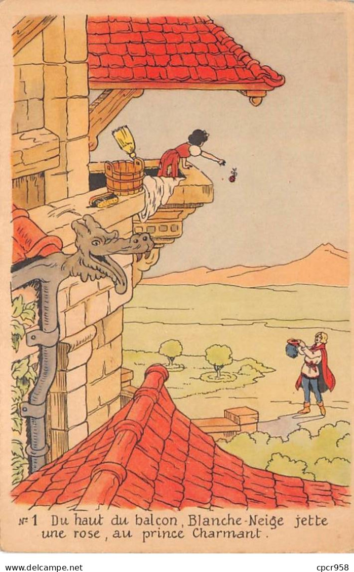 DYSNEY - SAN58653 - Du Haut Du Balcon, Blanche Neige Jette Une Rose, Au Prince Charmant - Altri & Non Classificati