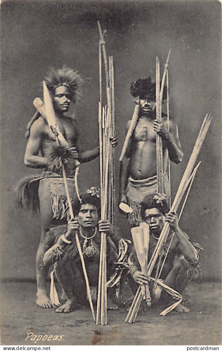 Dutch New Guinea - Papuan Warriors - Publ. G. Kolff & Co. - Papua Nueva Guinea