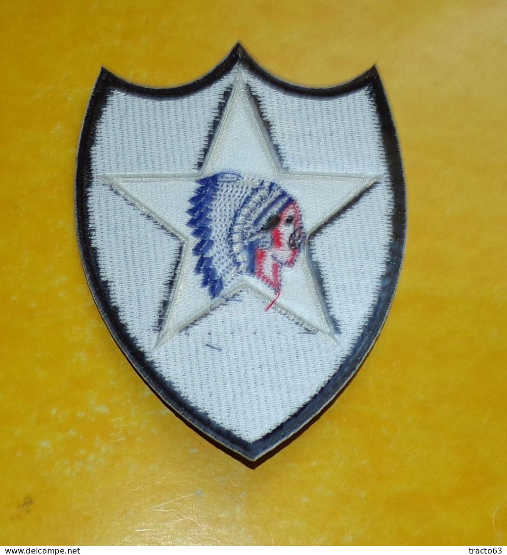 TISSU PATCH : 2 DIVISION INFANTERIE AMERICAINE   La 2 Division D'infanterie Américaine De L'United States Army, Surnommé - Patches