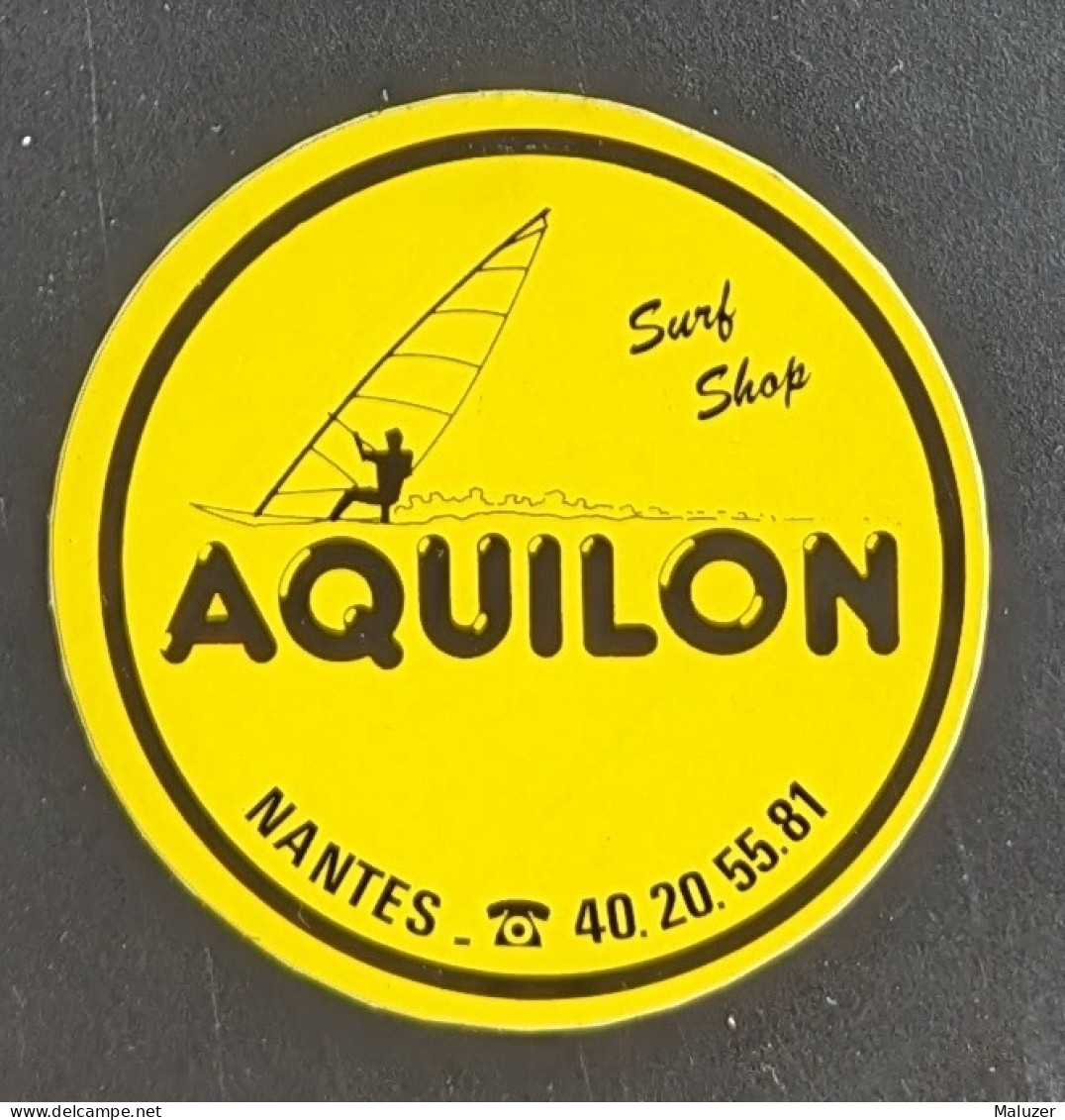 AUTOCOLLANT AQUILON - SURF SHOP - MAGASIN COMMERCE PLANCHE A VOILE -NANTES 44 LOIRE-ATLANTIQUE - SPORT MER - Pegatinas