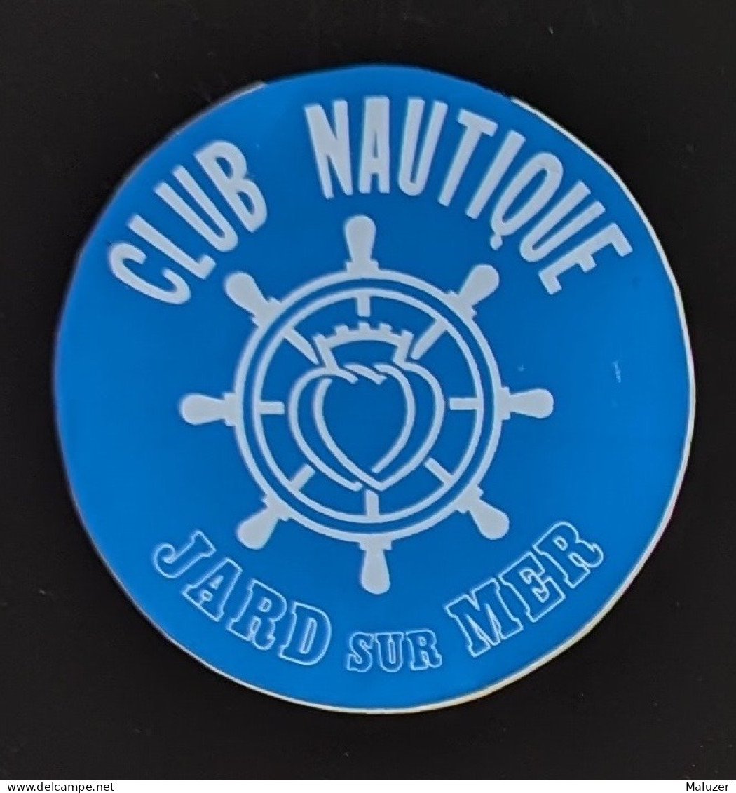 AUTOCOLLANT CLUB NAUTIQUE JARD SUR MER - 85 VENDÉE - BATEAU VOILE  SPORT - Pegatinas