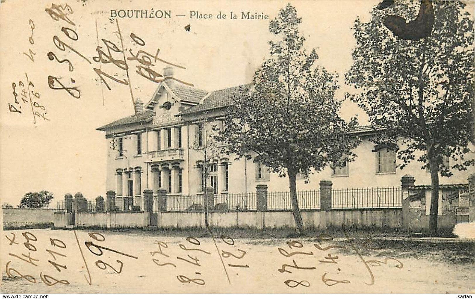 42 , BOUTHEON , Place De La Mairie , * 486 60 - Andrézieux-Bouthéon