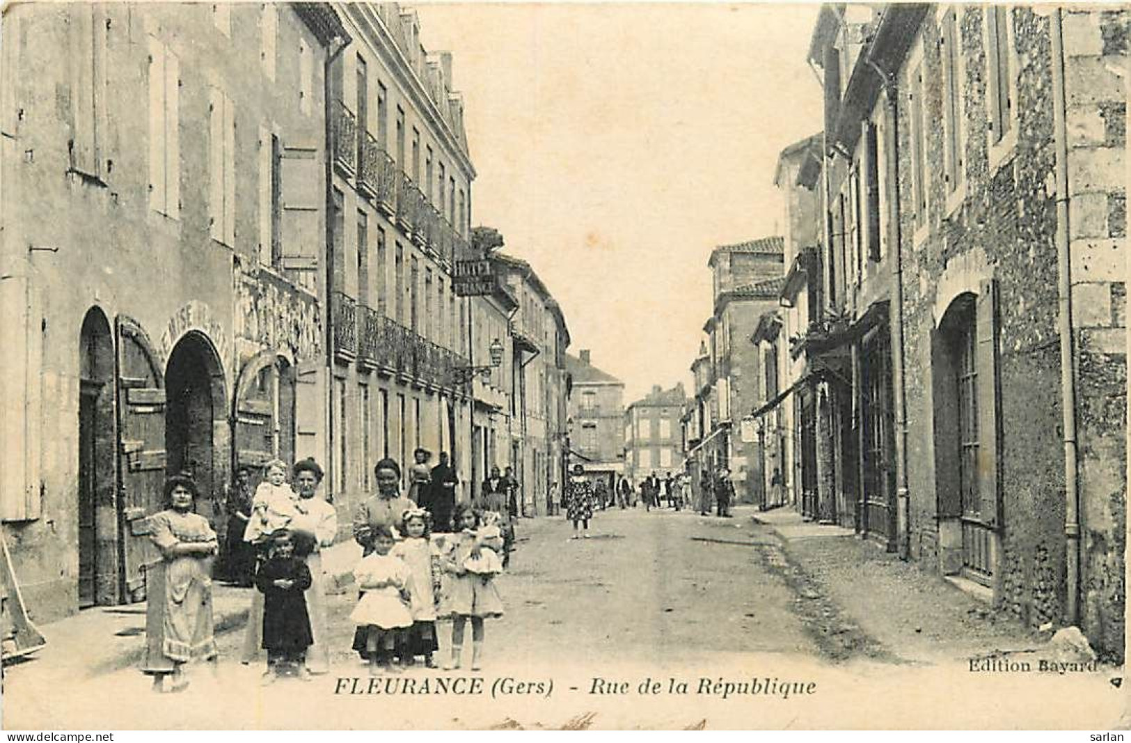 32 , FLEURANCE , Rue De La République , * 486 57 - Fleurance