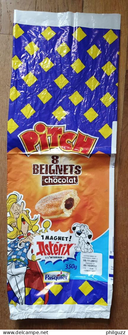 SACHET PITCH ASTERIX 8 BEIGNETS AU CHOCOLAT Pasquier ASSURANCETOURIX 2012 (2) - Advertisement