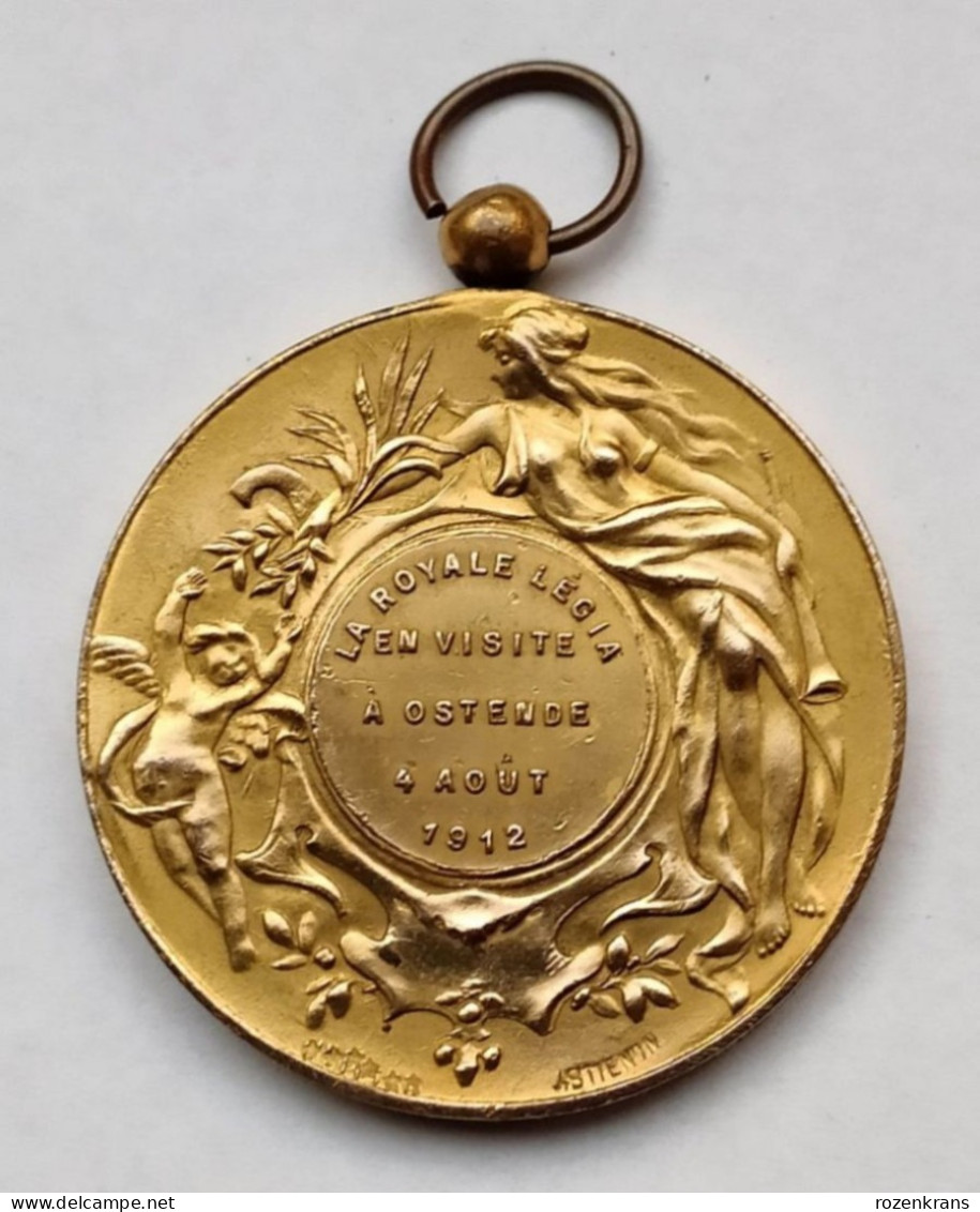 Oude Medaille Oostende Ostende La Royale Legia En Visite 4 Augustus 1912 Ancienne Old Medal Coin - Tokens Of Communes