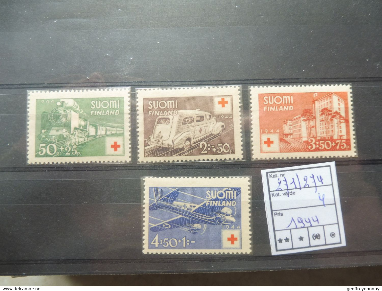 Suomi Finland Finlande 271/274 Neuf ** Mnh Perfect Parfait Etat 1944 Trains Voitures Croix Rouge Roode Kruis - Neufs