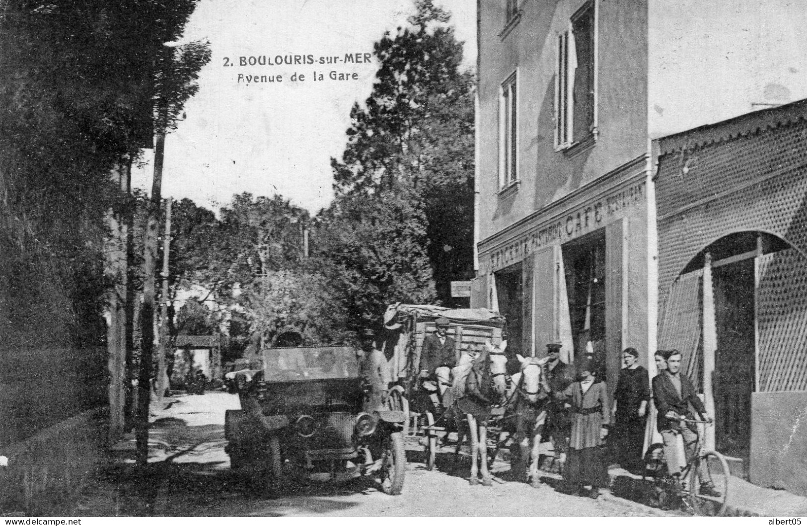 83 - Boulouris - Avenue De La Gare - Attelage - Voiture - Animation  Cachet Au Dos - Boulouris