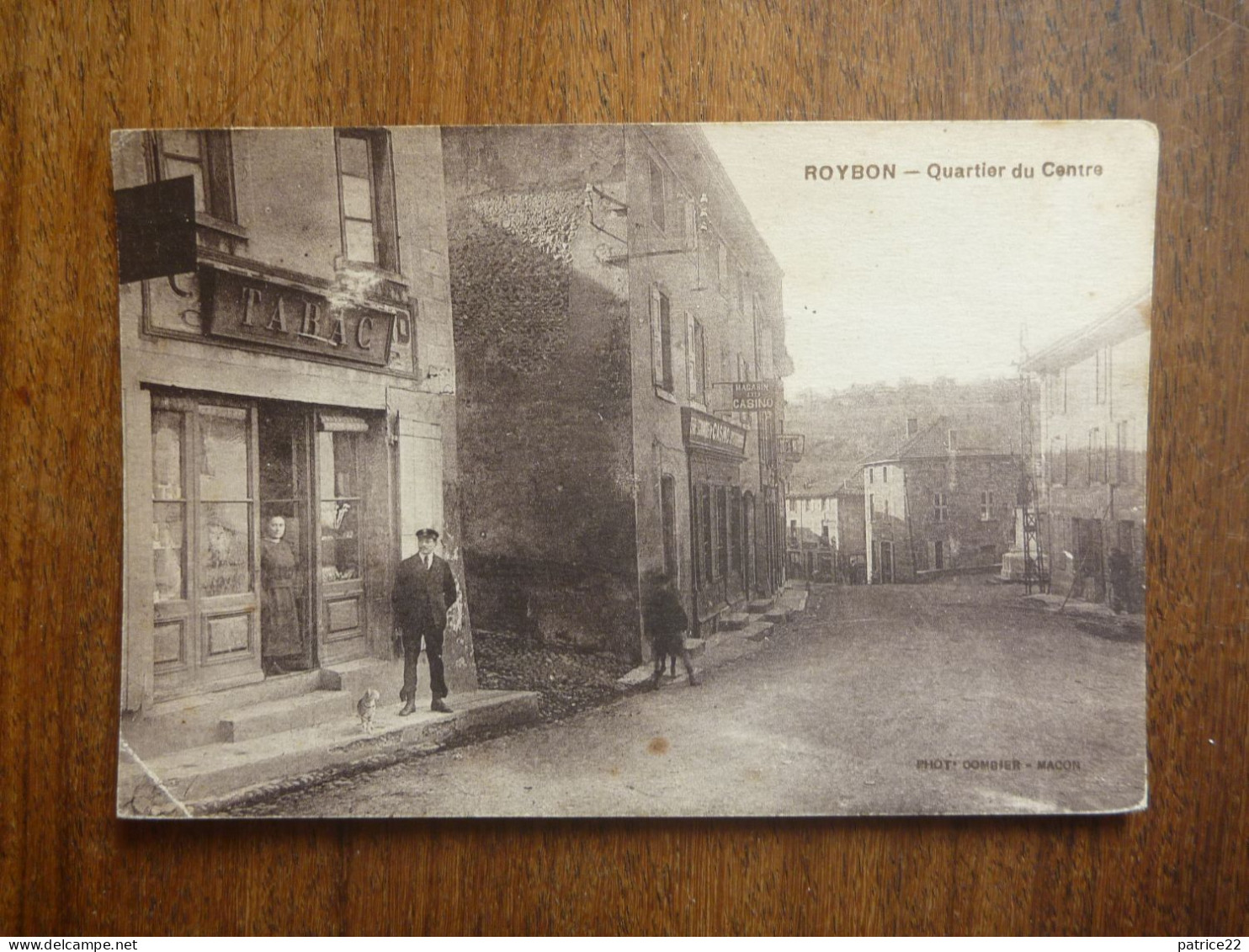 CPA Timbre Stamp écrite - ROYBON QUARTIER DU CENTRE TABAC MAGASIN DU CASINO - Roybon