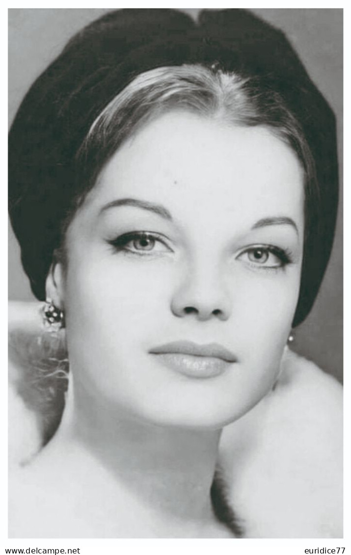 Sexy ROMY SCHNEIDER Actress PIN UP Postcard - Publisher RWP 2003 (21) - Künstler