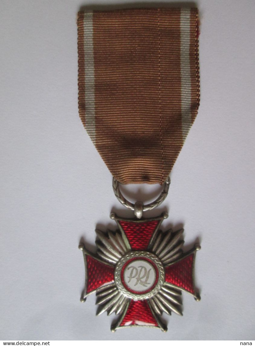 Pologne Ordre De La Croix Du Merite Pour Civils 2e Cls.vers'60/Poland Order Of The Cross Of Merit Civilians 2nd Class60s - Other & Unclassified