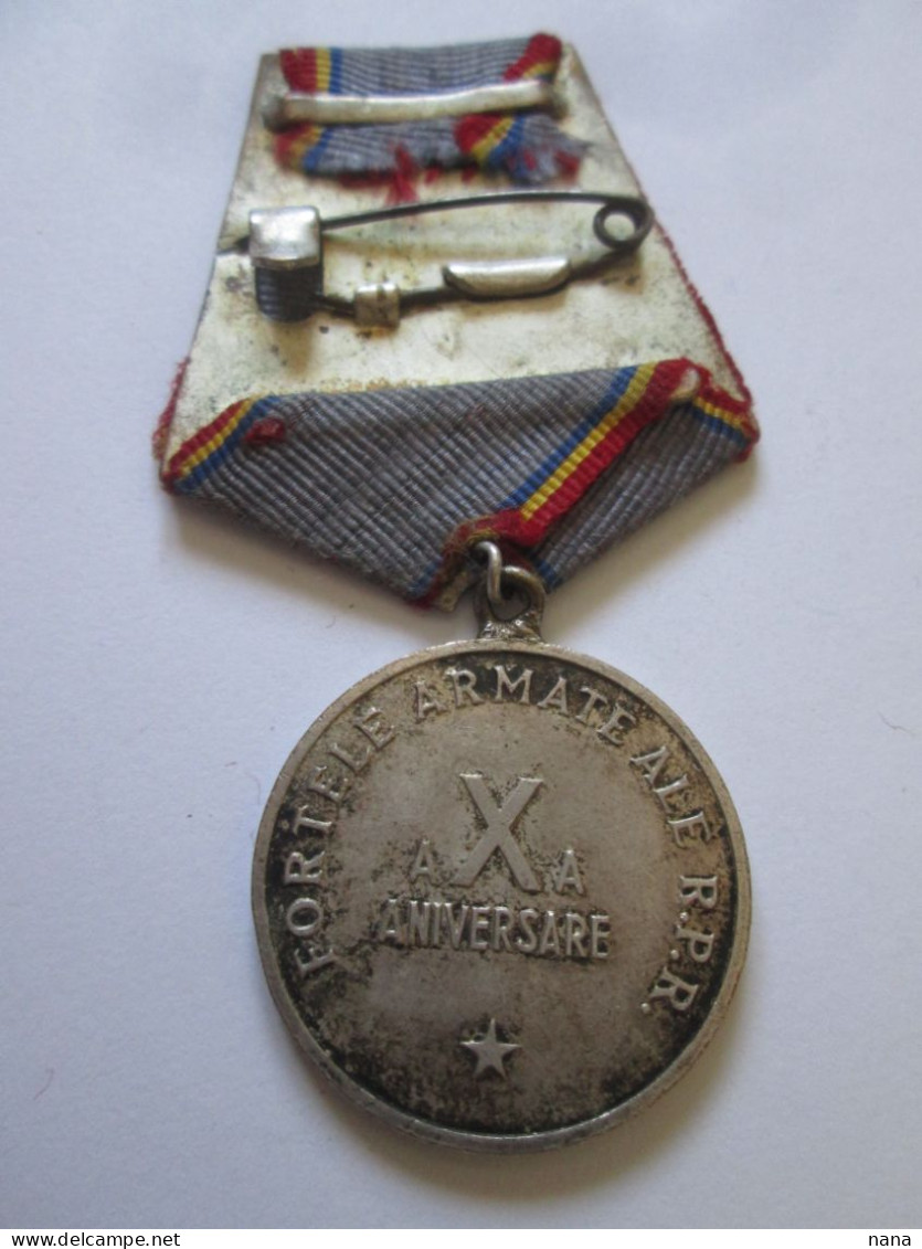 Medaille Du 10e Anniv.des Forces Armees De La Roumanie Commun.1953/Romanian Medal 1953:10th Anniv,communist Army 1953 - Autres & Non Classés