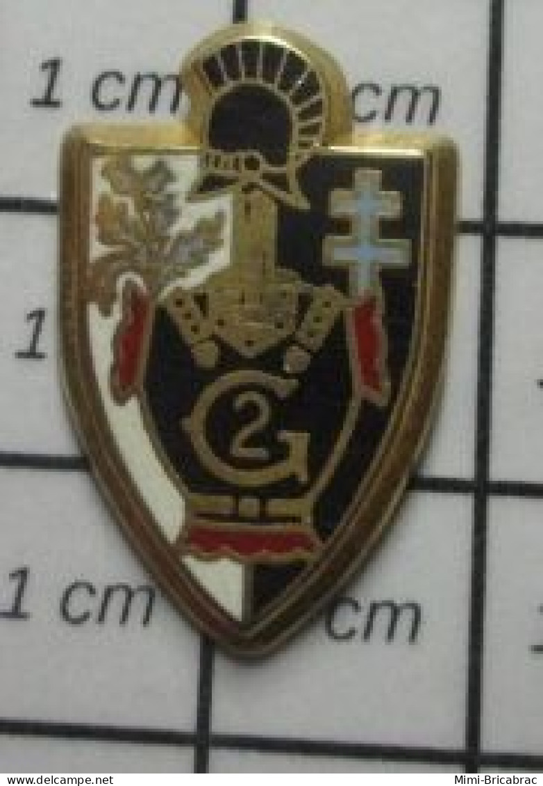 221 Pin's Pins / Beau Et Rare : MILITARIA / BLASON PUCELLE 2e REGIMENT DU GENIE Par BALLARD - Militari