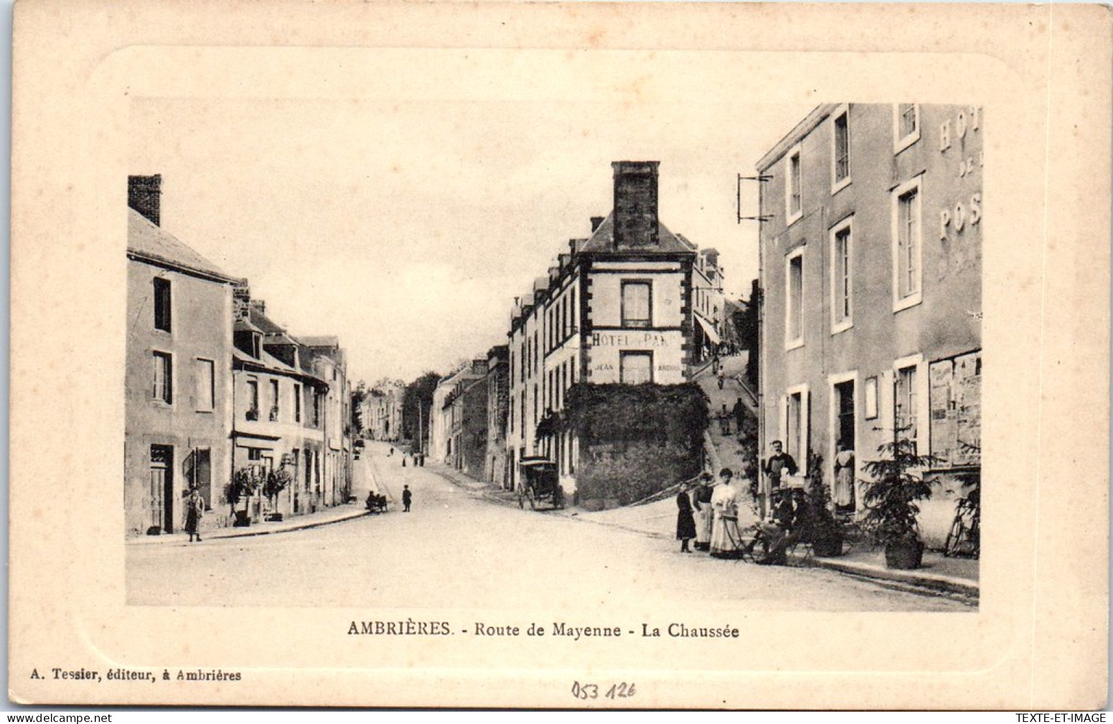 53 AMBRIERES - Route De Mayenne, La Chaussee. - Ambrieres Les Vallees