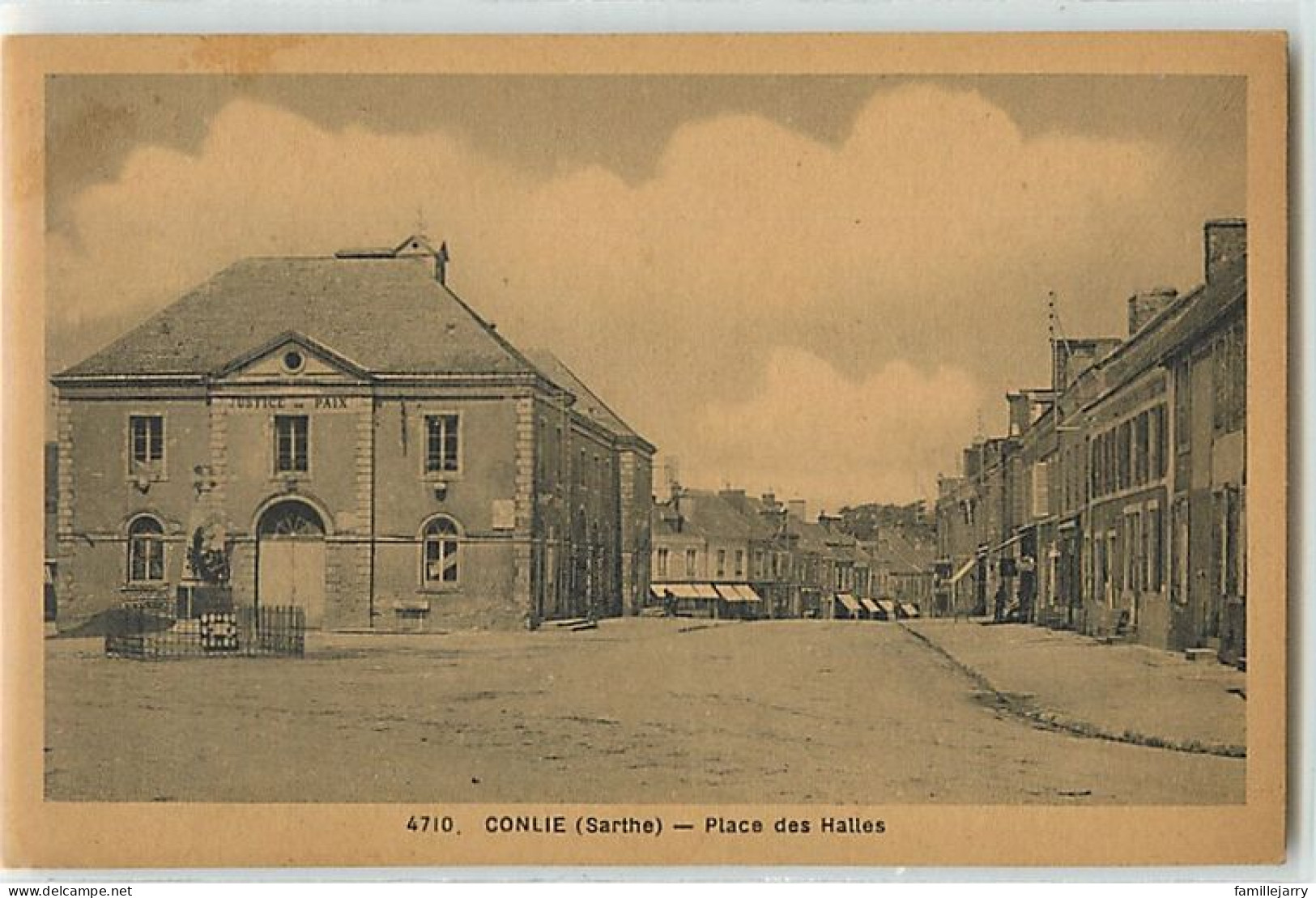 14370 - CONLIE - PLACE DES HALLES - Conlie