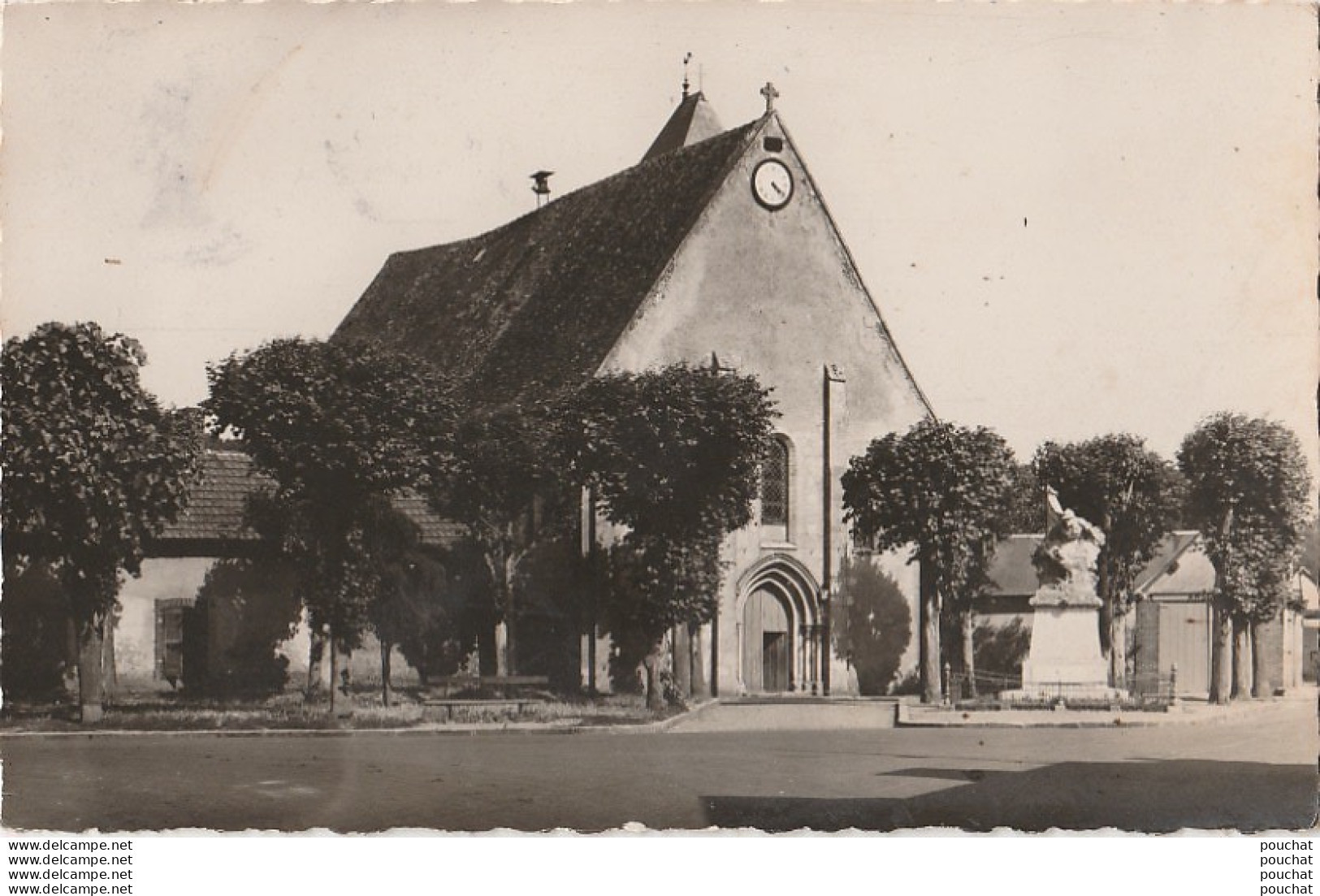 V19-28) JOUY (EURE ET LOIR) L ' EGLISE  - ( OBLITERATION DE 1952 - 2 SCANS ) - Jouy