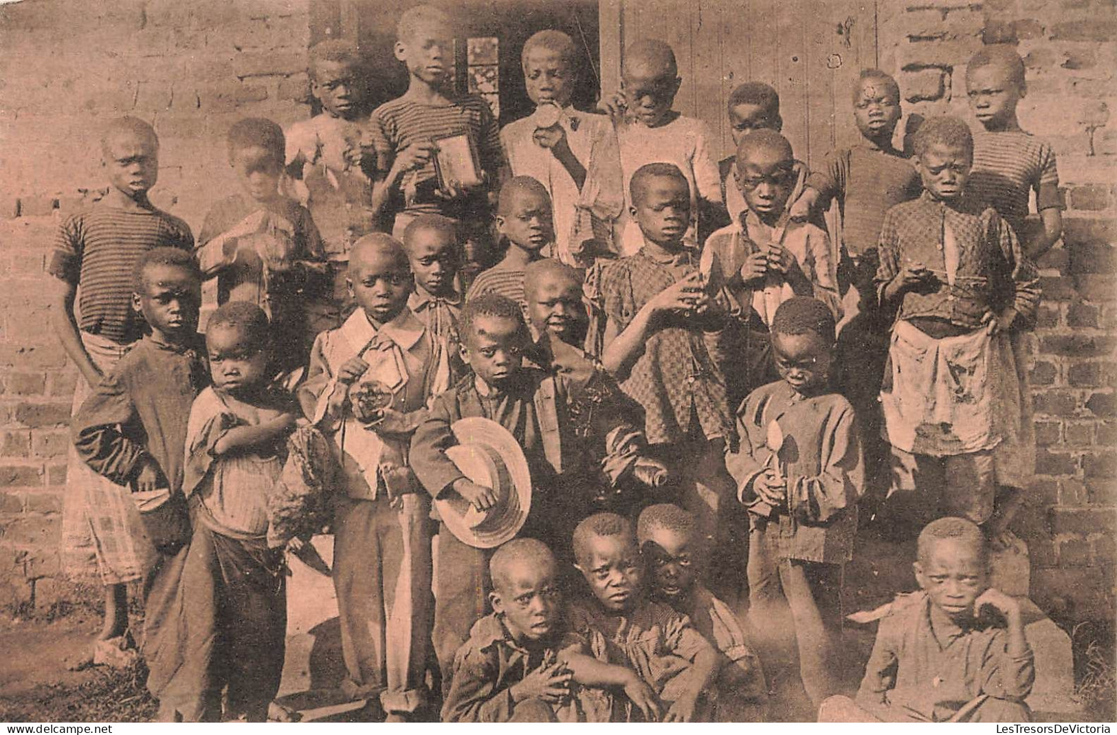 CONGO BELGE - Après La Distribution Des Prix - Enfants - Carte Postale Ancienne - Belgian Congo