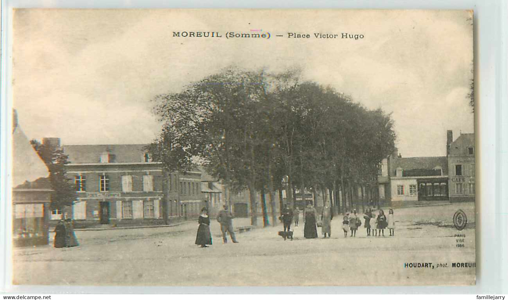 22658 - MOREUIL - PLACE VICTOR HUGO - Moreuil