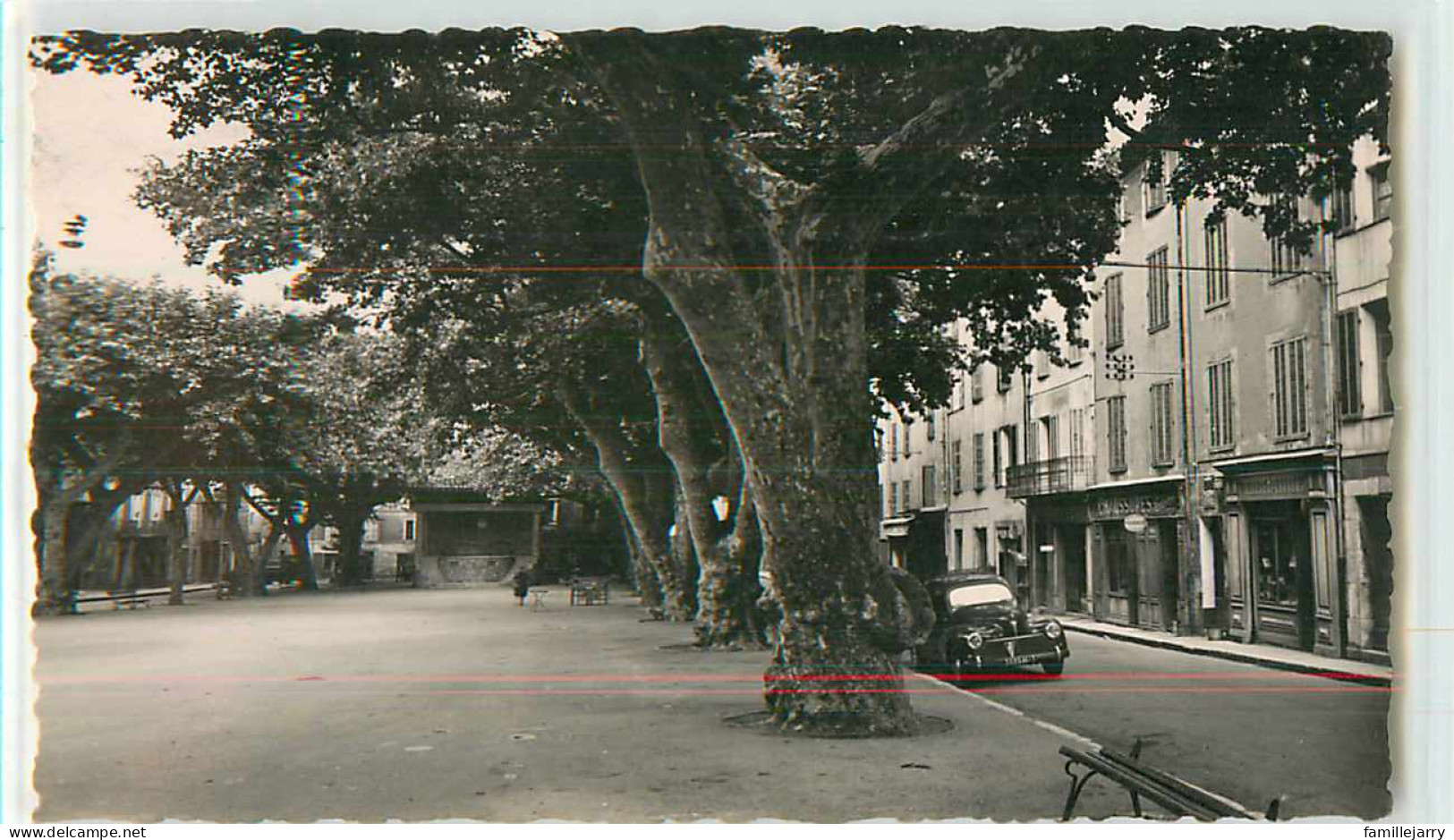 19602 - SALERNES - CPSM - LE COURS ET LE KIOSQUE - Salernes