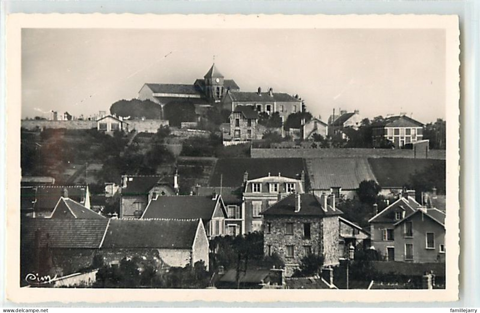 13608 - BRETIGNY SUR ORGE - CPSM - VUE SUR L EGLISE SAINT PIERRE - Bretigny Sur Orge