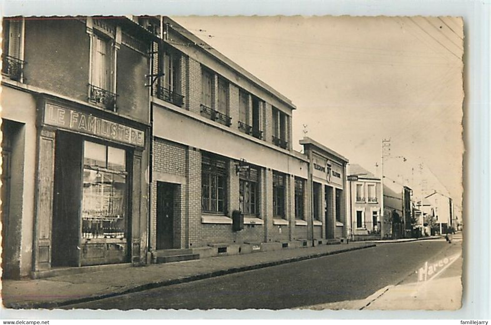 12051 - LES PAVILLONS SOUS BOIS - CPSM - LA POSTE - Les Pavillons Sous Bois