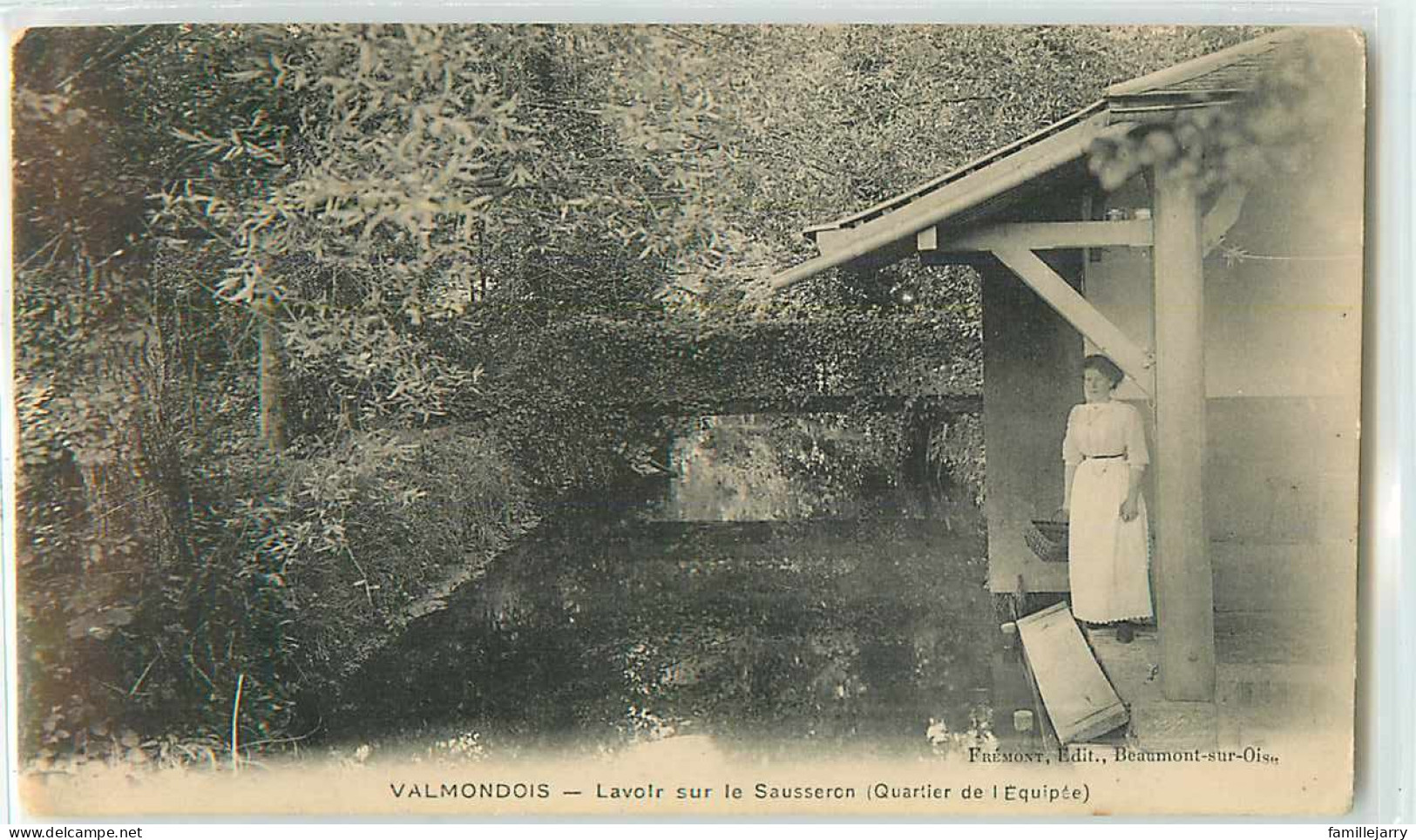 24364 - VALMONDOIS - LAVOIR SUR LE SAUSSERON - Valmondois