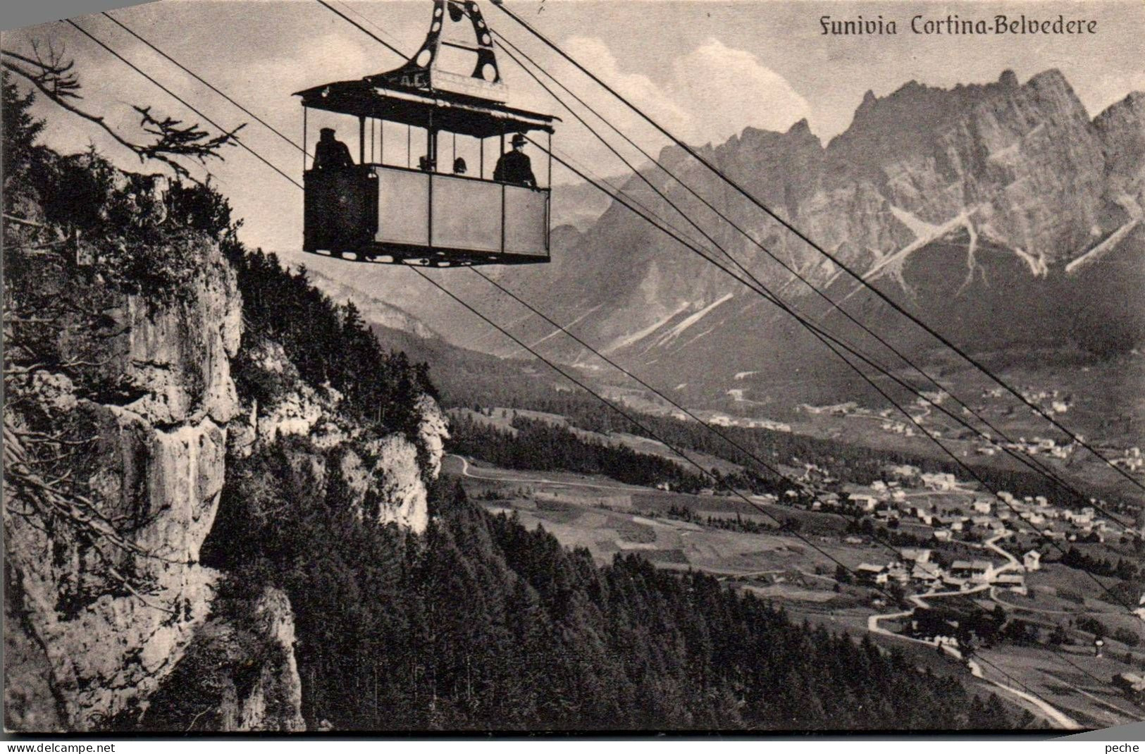 N°238 Z -cpa Funivia Cortina Belvedere- - Funiculares