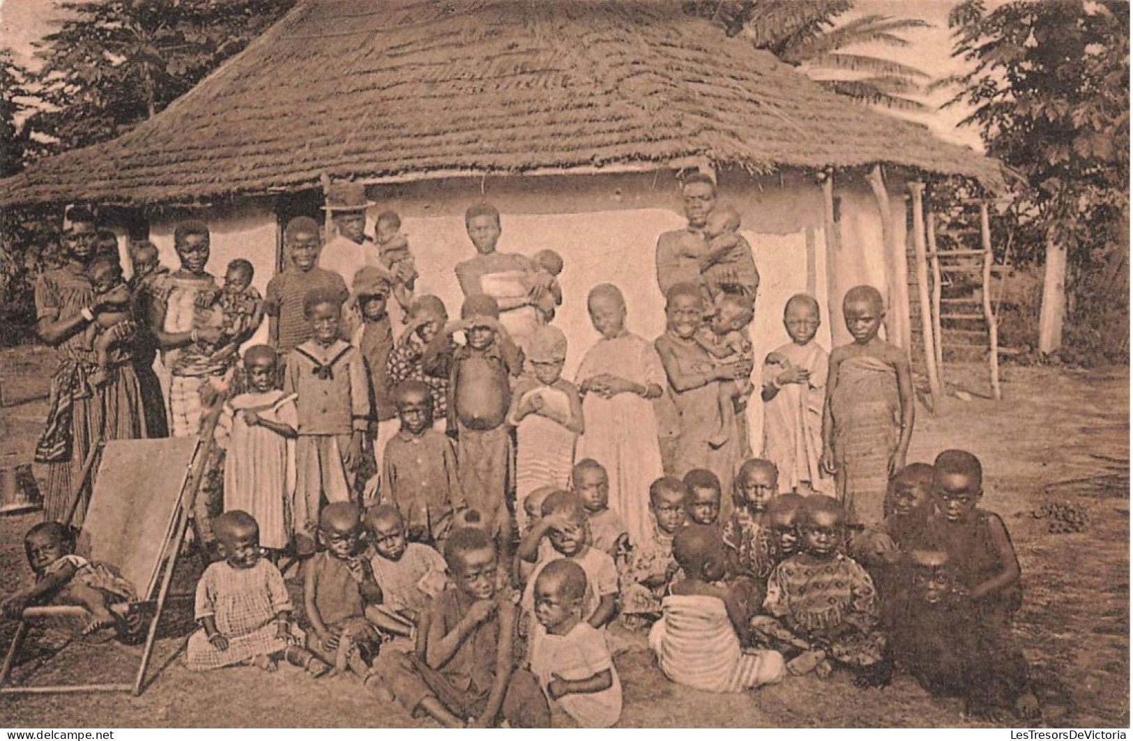 CONGO BELGE - Au Village Chrétien - La Jeunesse - Animé - Carte Postale Ancienne - Congo Belga