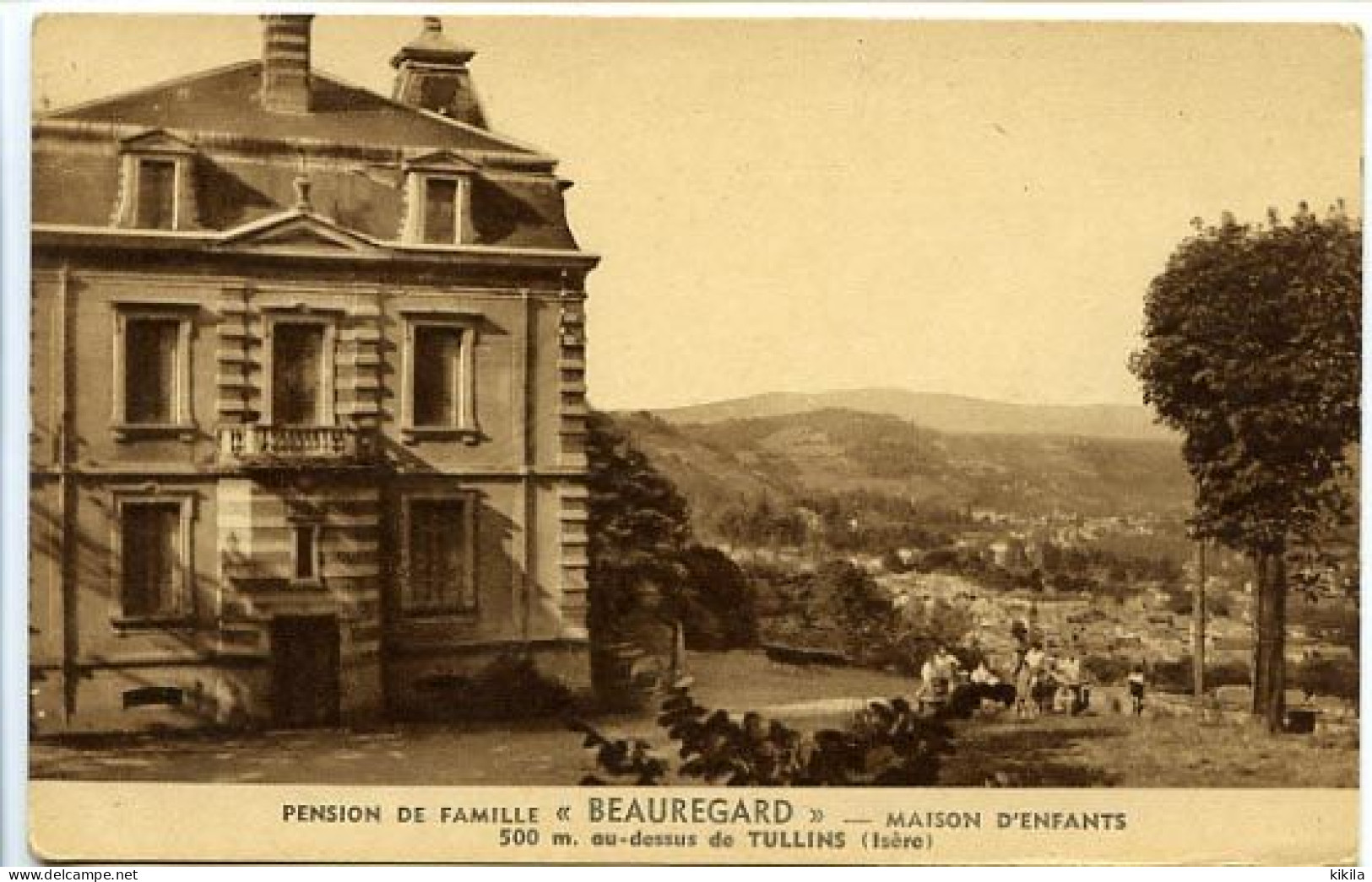 CPSM  9 X 14  Isère  TULLINS   Pension De Famille "Beauregard" Maison D'enfants 500 M. Au Dessus De Tullins    * - Tullins