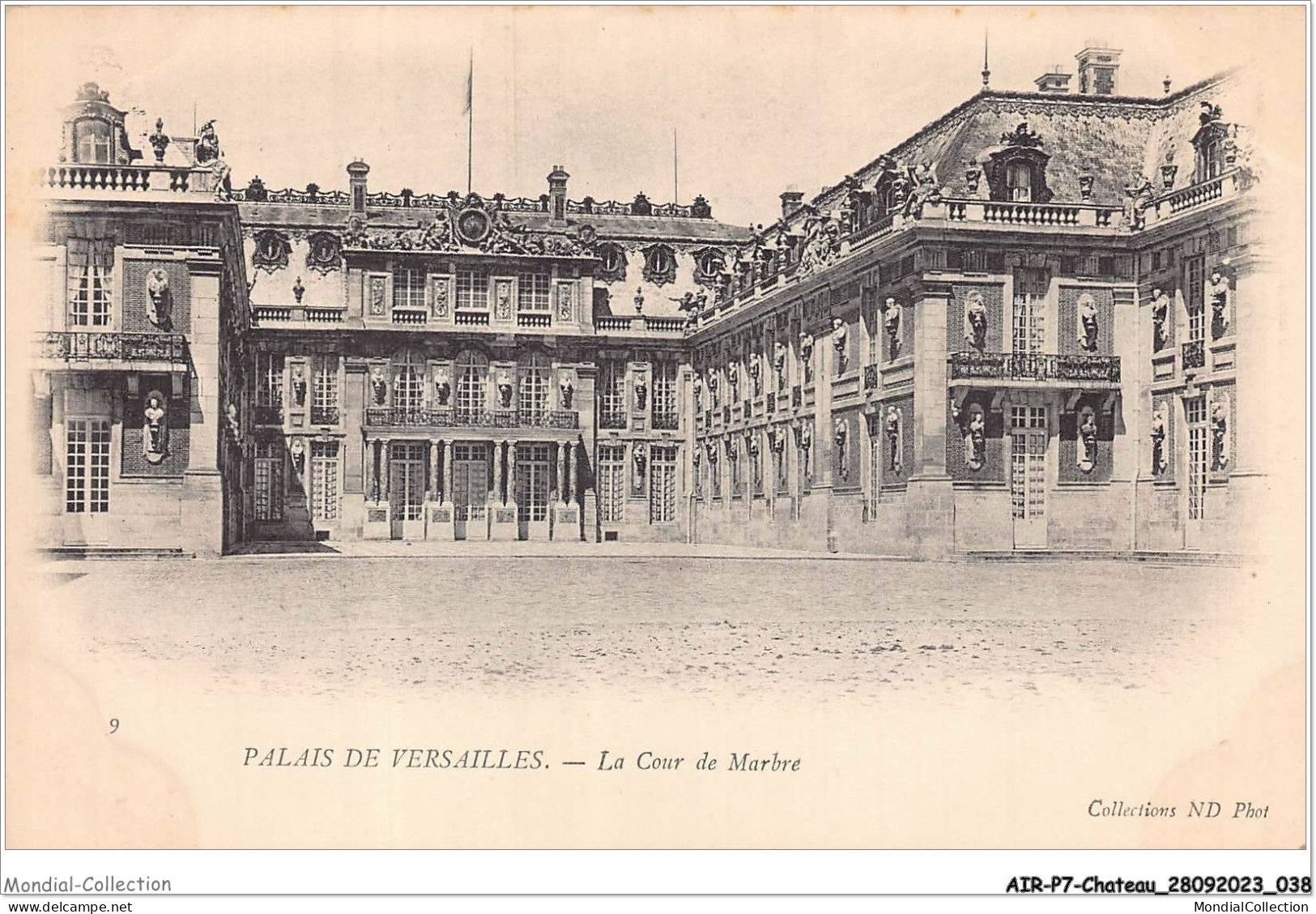 AIRP7-CHATEAU-0709 - Palais De Versailles - La Cour De Marbre - Châteaux