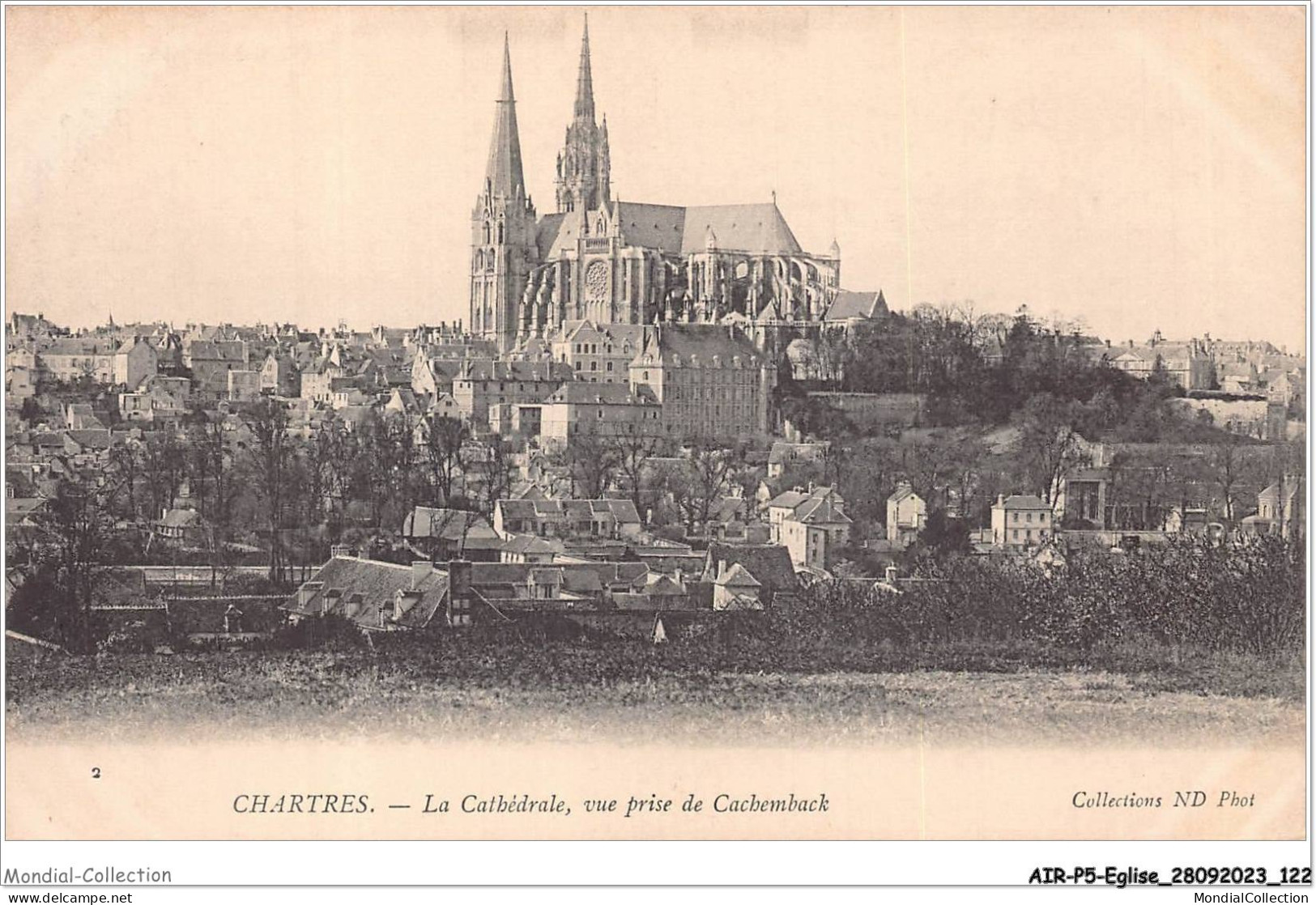 AIRP5-EGLISE-0505 - Chartres - La Cathédrale Vue Prise De Cachemnack - Kirchen U. Kathedralen