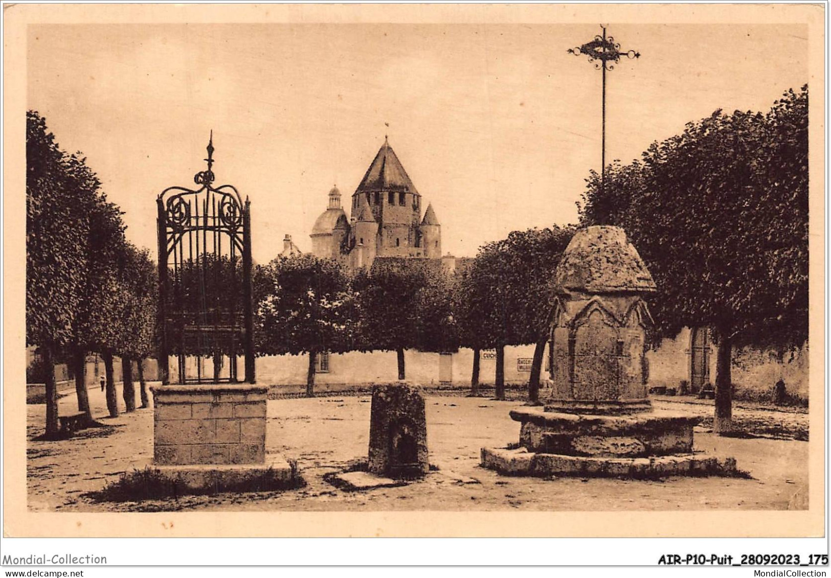 AIRP10-PUIT-1119 - Provins - Place Du Chatel A La Ville Haute - Altri & Non Classificati