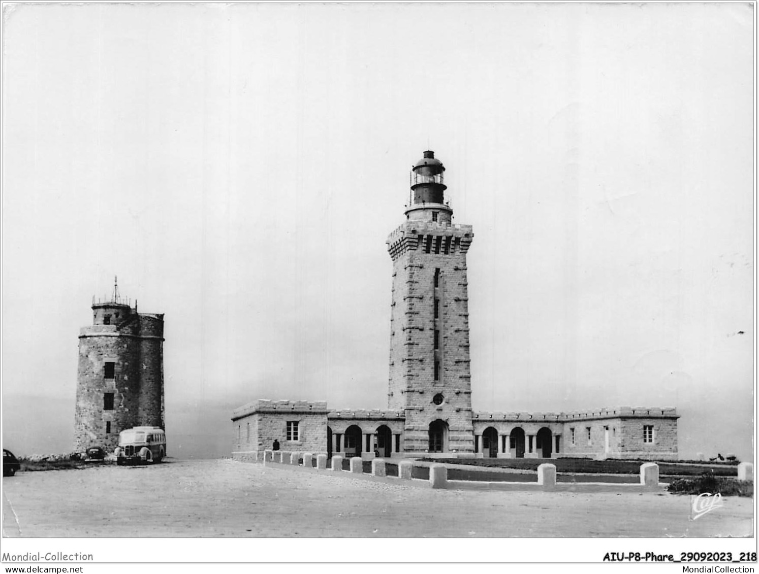 AIUP8-0798 - PHARE - Cap Fréhel - Le Sémaphore Et Le Nouveau Phare - Lighthouses