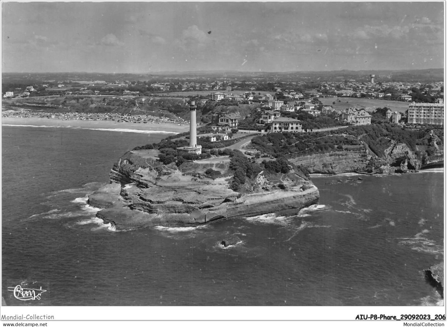 AIUP8-0792 - PHARE - Biarritz - Vue Aérienne - Le Phare  - Lighthouses