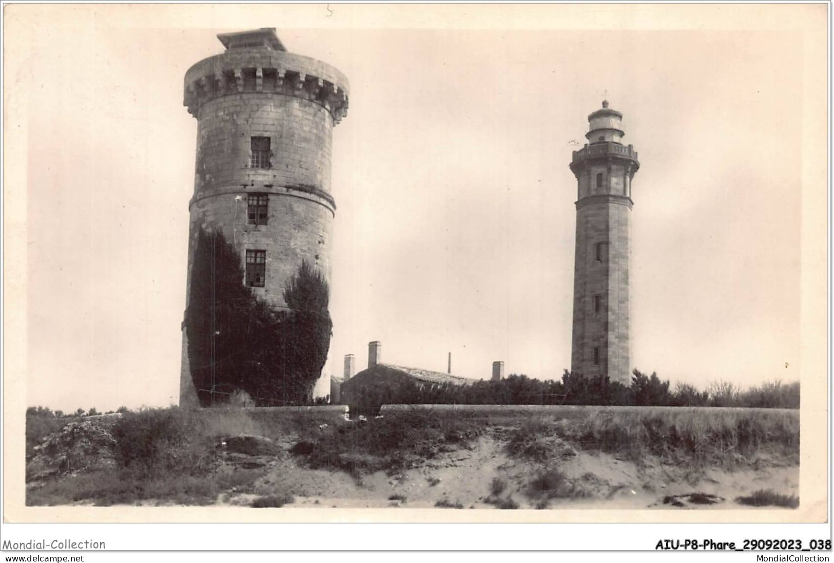 AIUP8-0708 - PHARE - St-clément-des-baleines - L'ancien Et Le Nouveau Phare - Lighthouses