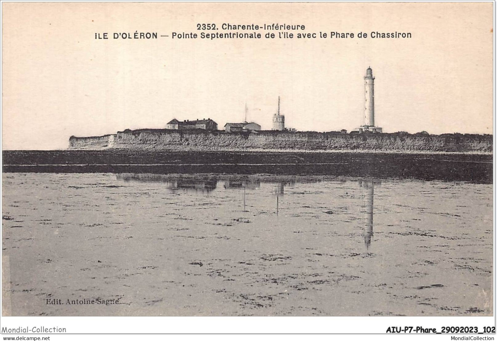 AIUP7-0644 - PHARE - Ile D'oléron - Pointe Septentrionale De L'ile Avec Le Phare De Chassiron - Lighthouses