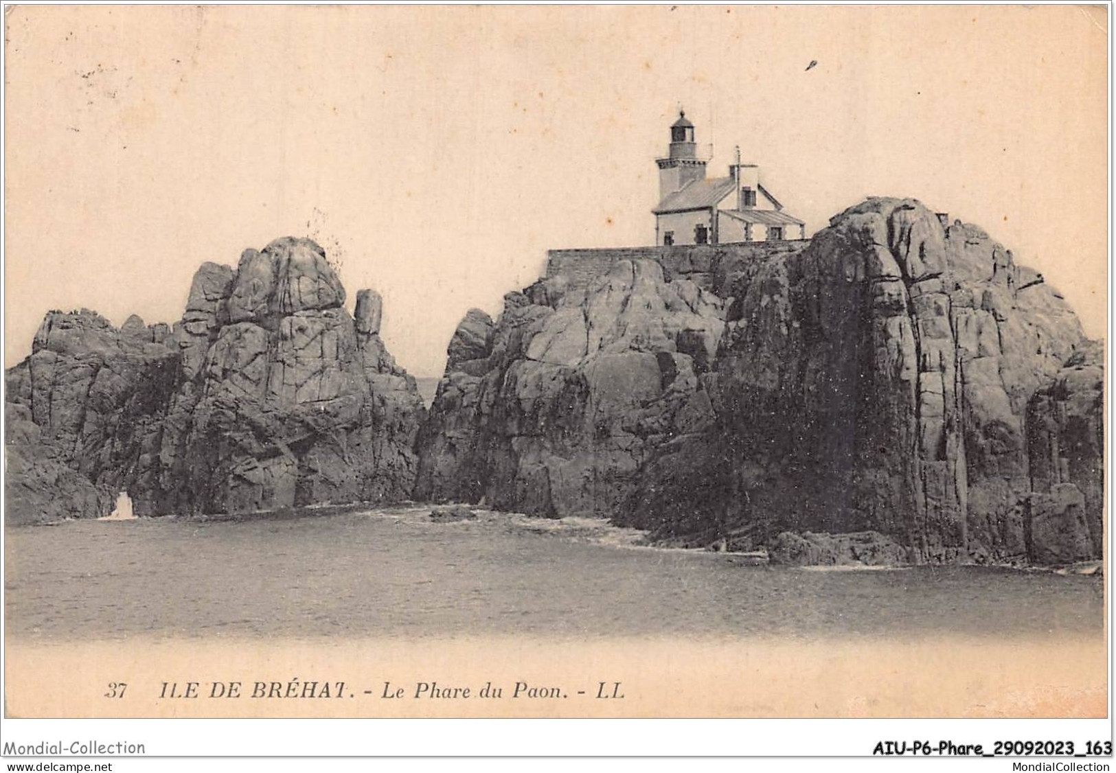 AIUP6-0573 - PHARE - Ile De Bréhal - Le Phare Du Paon - Lighthouses