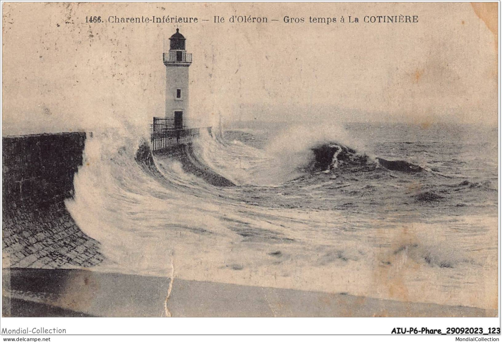 AIUP6-0553 - PHARE - Charente-inférieure - Ile D'oléron - Gros Temps à La Cotinière - Phares