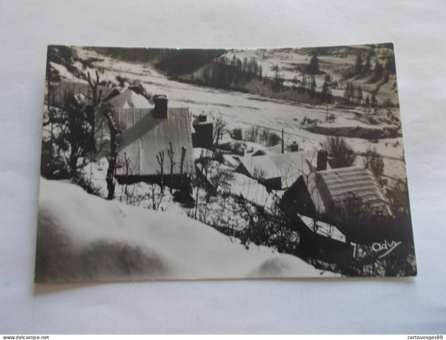 ORCIERES EN CHAMPSAUR  ( 05 Hautes Alpes )  LES USCLAS  VILLAGE SOUS LA NEIGE  GROS PLAN - Orcieres