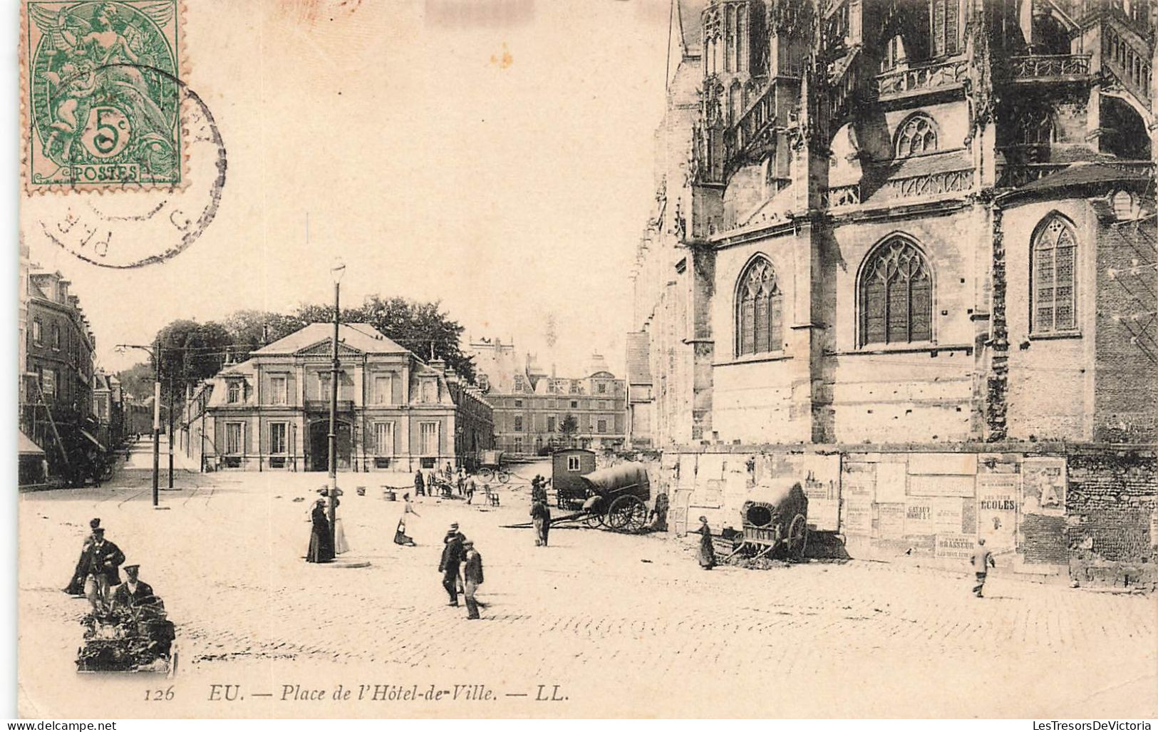 FRANCE - Eu - Vue Sur La Place De L'Hôtel De Ville - L L - Vue Générale - Animé  - Carte Postale Ancienne - Eu