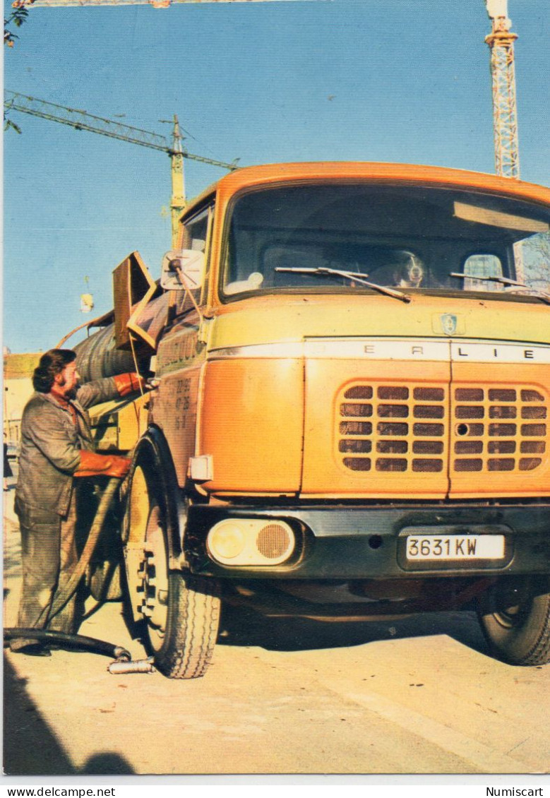 Camions Berliet Animée - Vrachtwagens En LGV