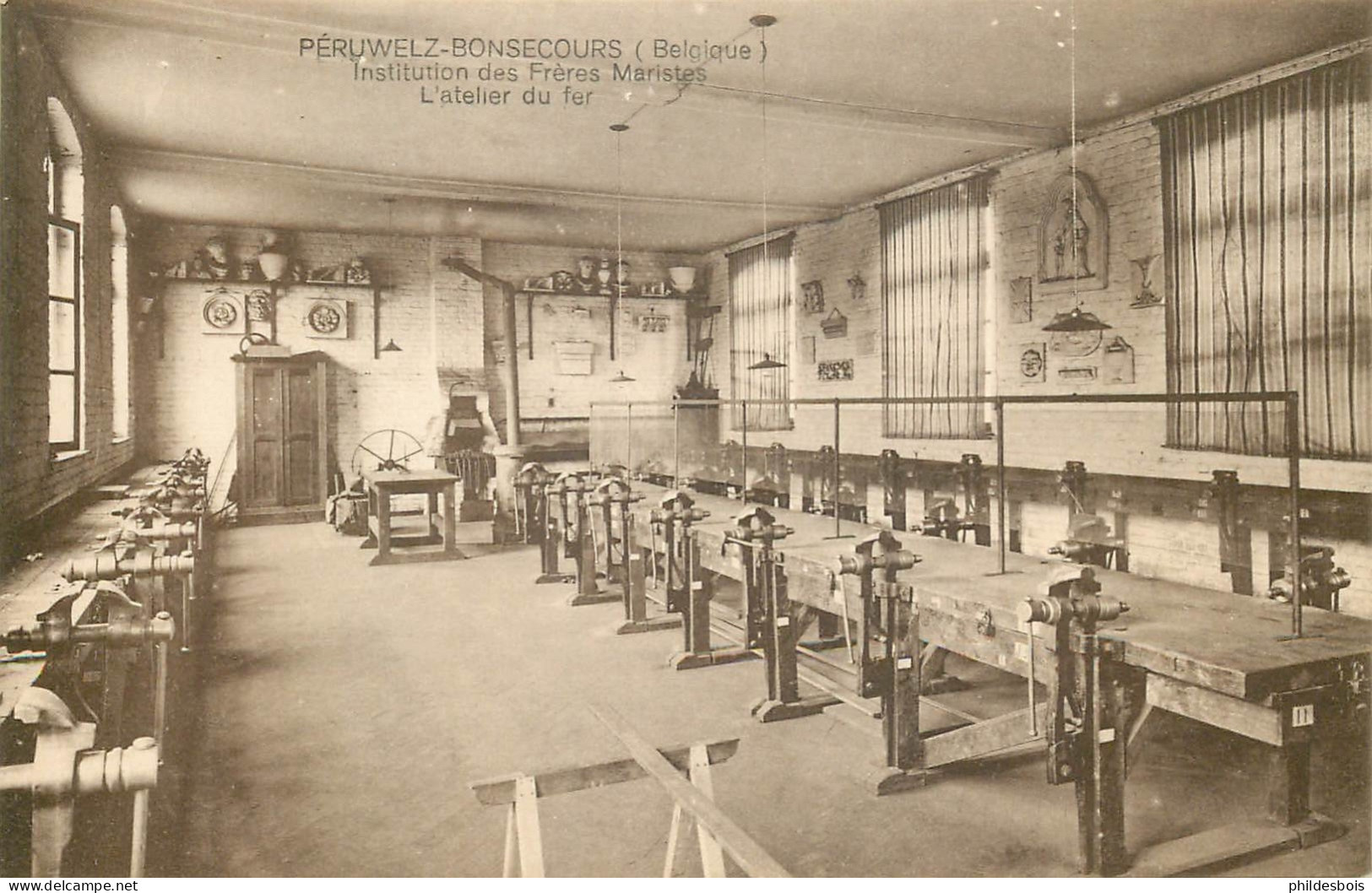 BELGIQUE   PERUWELZ  Institution Des Frères Maristes   ( Atelier Du Fer ) - Péruwelz