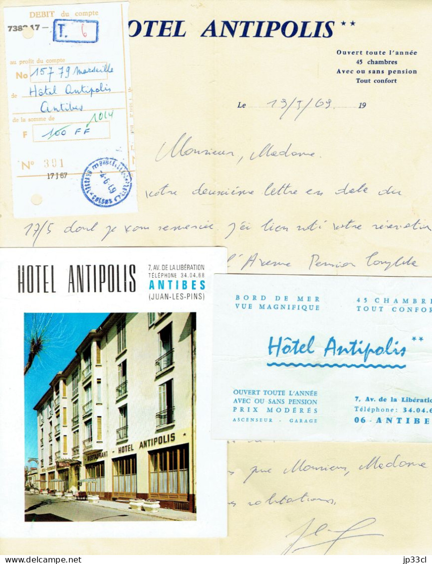 Souvenirs D'un Séjour à L'Hôtel Antipolis, Avenue De La Libération, Antibes (1969) - Tourism Brochures