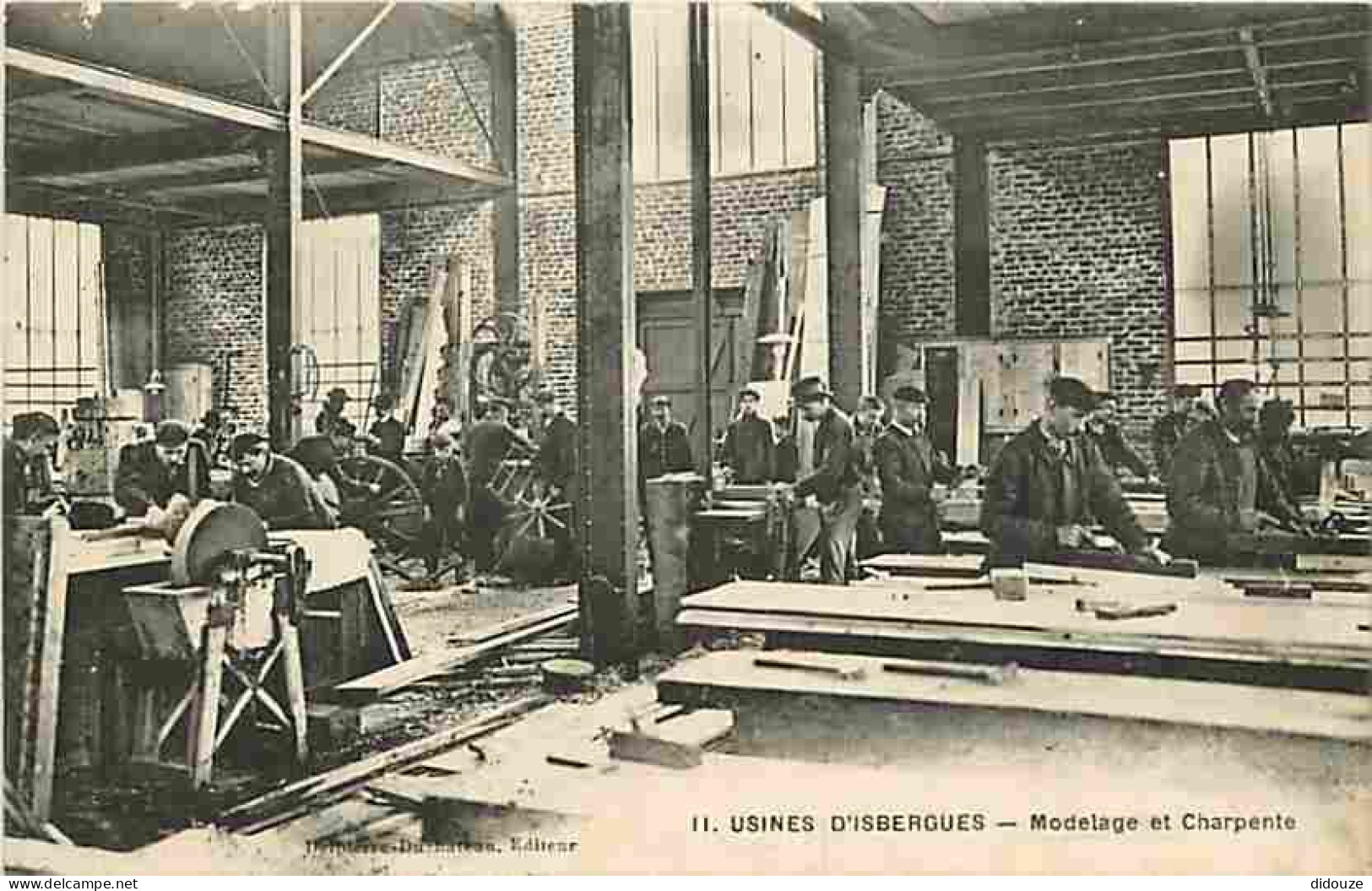 62 - Isbergues - Usines D'Isbergues - Modelage Et Charpente - Animé - Ecrite En 1915 - CPA - Voir Scans Recto-Verso - Isbergues