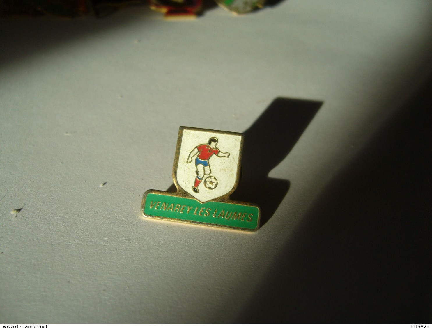 PIN'S PINS PIN PIN’s ピンバッジ VENAREY LES LAUMES  21 COTE D'OR THEME FOOTBALL - Fútbol