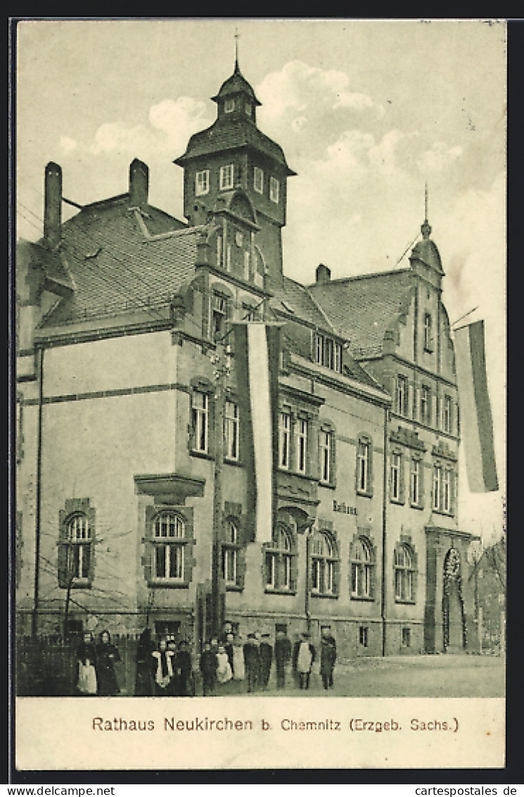 AK Neukirchen B. Chemnitz, Rathaus Mit Beflaggung  - Neukirch (Lausitz)