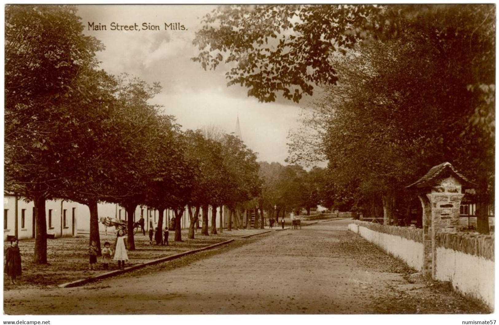 CPA SION MILLS - Main Street - Real Photograph - Tyrone