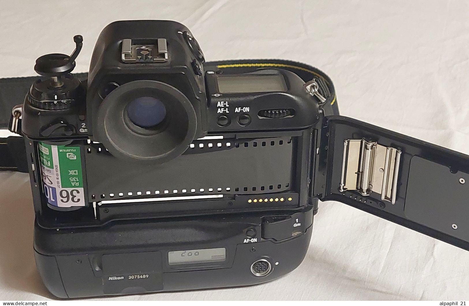 Nikon F5 35mm Film SLR Camera Body, EX+ - Cameras