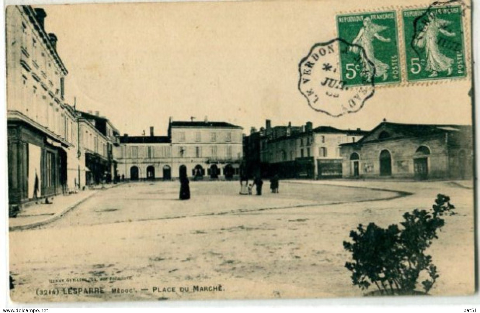 33 - Lesparre Médoc : Place Du Marché - Lesparre Medoc